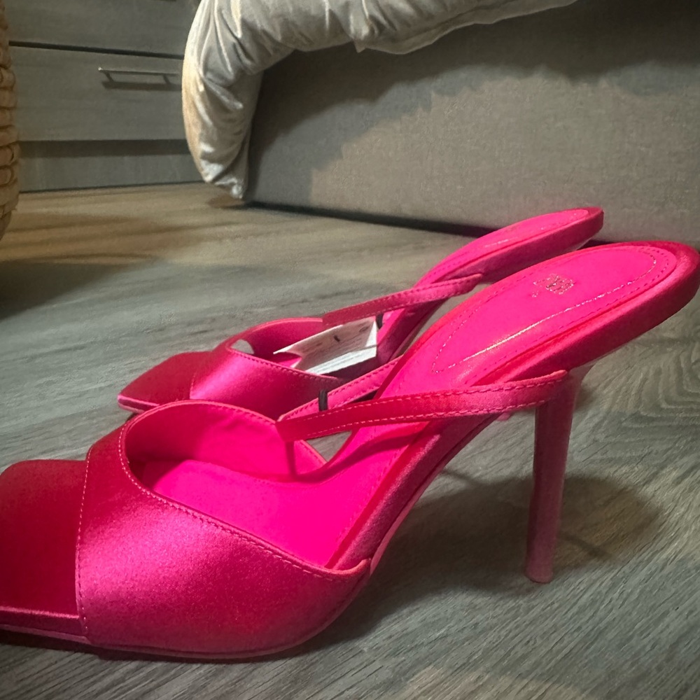 NWT Zara Fuchsia Pink Strapless Heeled Sandals Size 7.5 - Picture 3 of 7